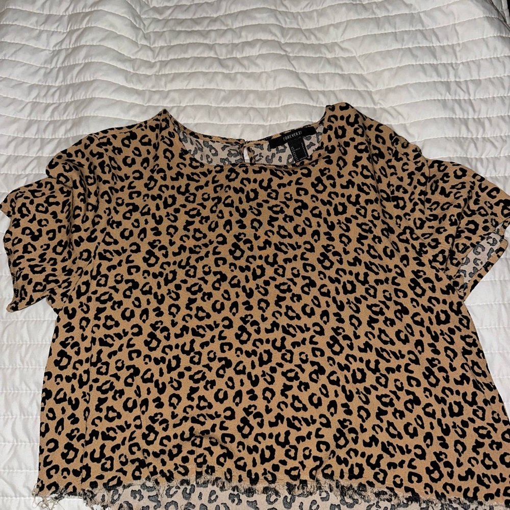 Forever 21 Leopard Print Crop Top